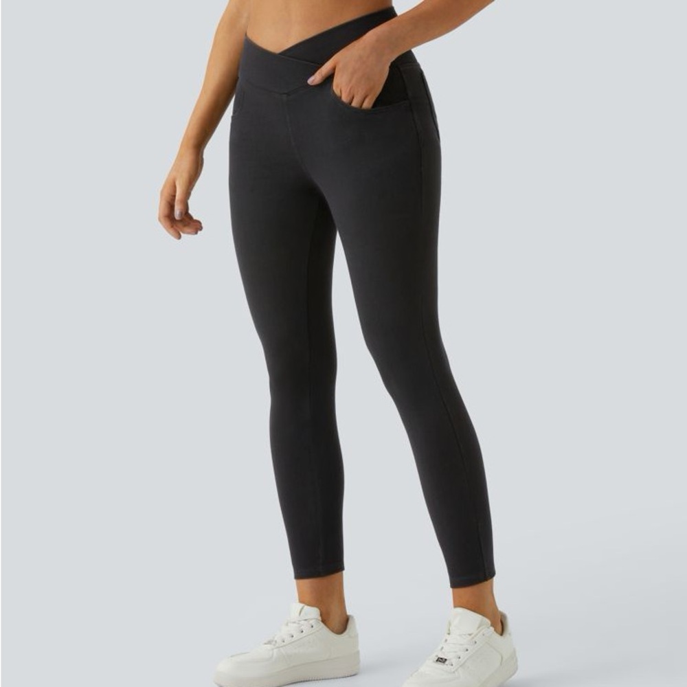 Halara Flex™ Crossover High Waisted Casual Black Denim Leggings Full Med NWT